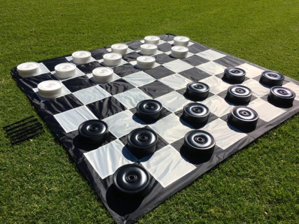Checkers Giant Game