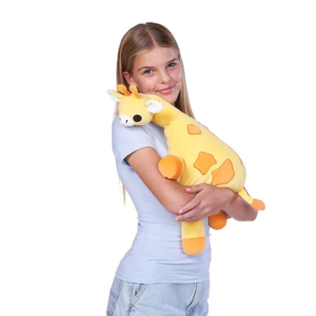 Gigi the Giraffe Weighted HugaLump 1.5kg Medium